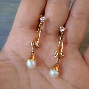 Vintage 18K Yellow Gold Custom Cultured Pearl Sapphire Screwback Earrings